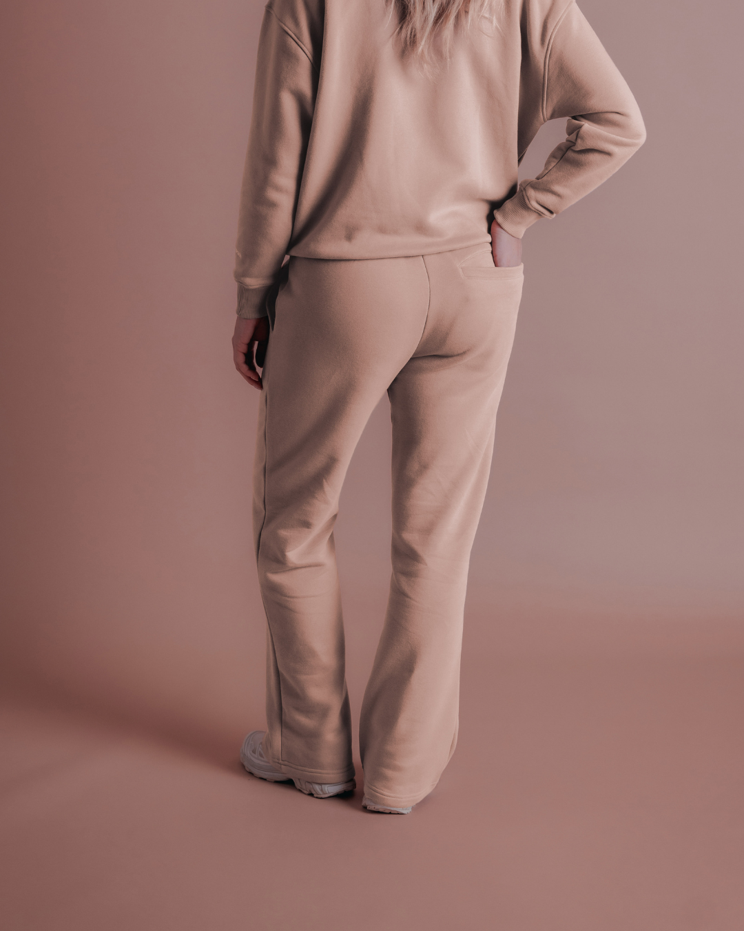 The Classic Sweatpant - Sand