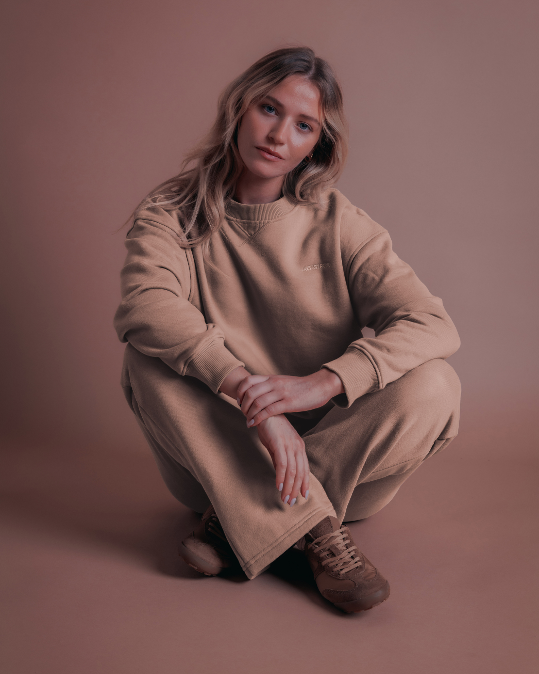 The Classic Crew - Sand