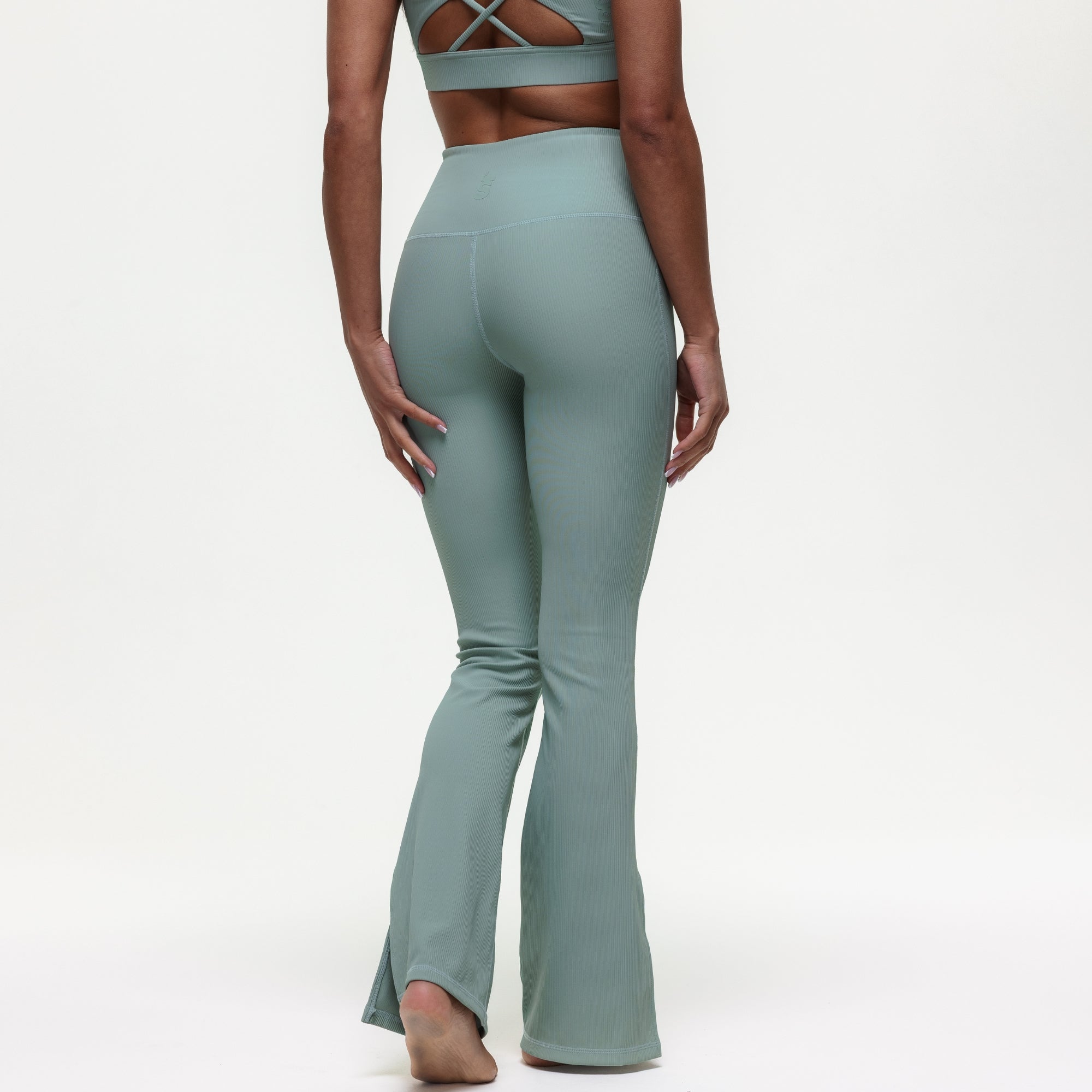 Maya Ribbed Flare Leggings - Seamoss