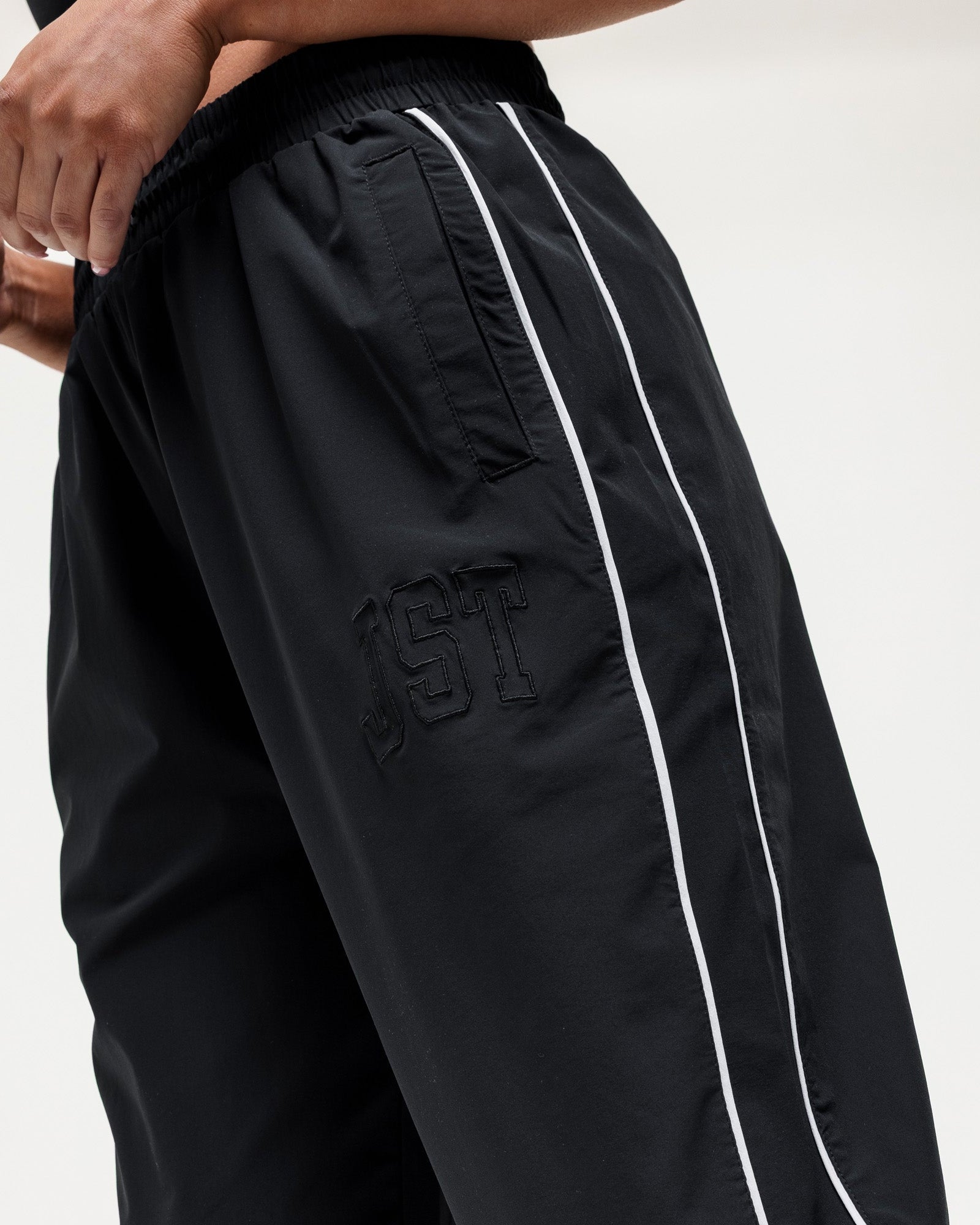 Courtside Track Pants - Black/White