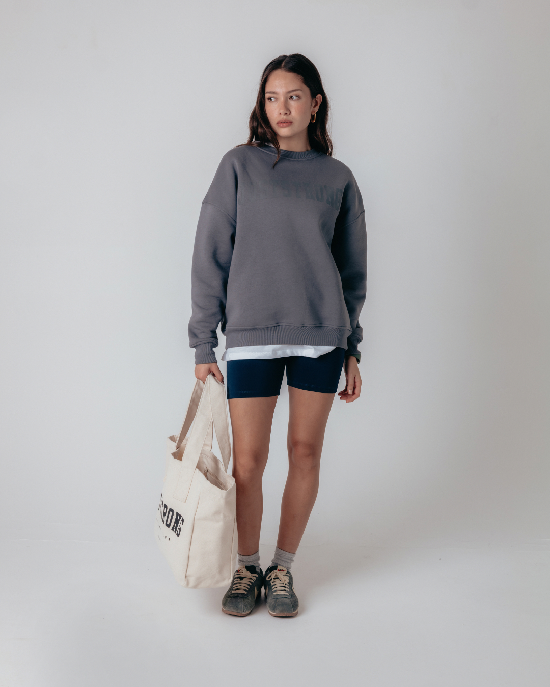 Essentials Oversized Crew - Graphite