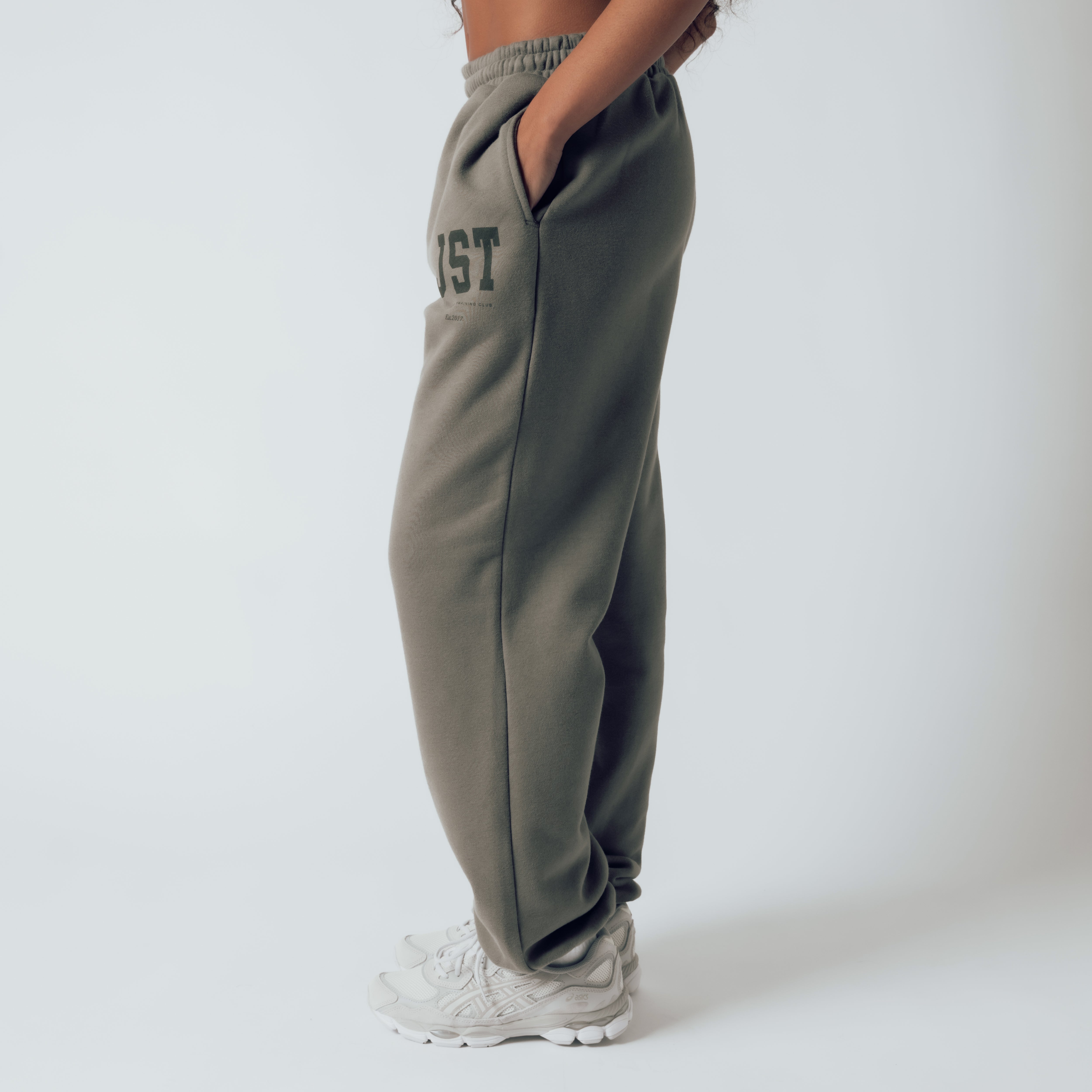 Training Club Oversized Joggers - Washed Olive